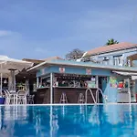 منتجع Caybeach